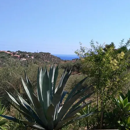 Bed and breakfast I Giardini Di Lala 2*